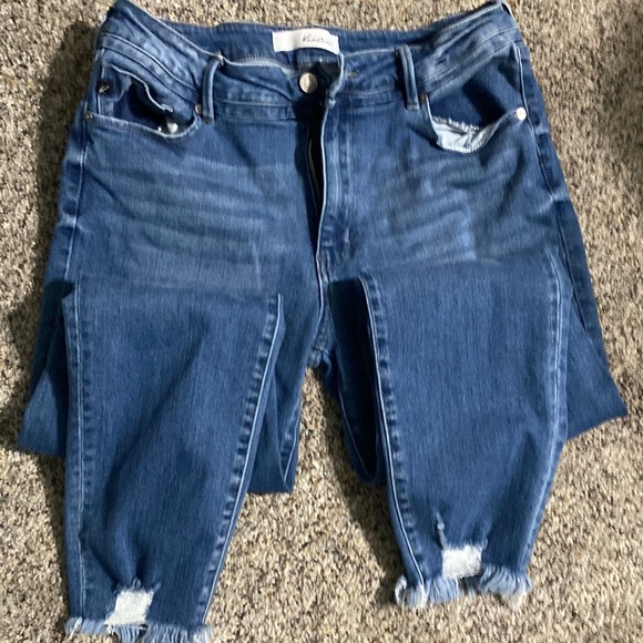 Like new KanCan destructed hem jeggings Size 13/30 - Picture 2 of 5